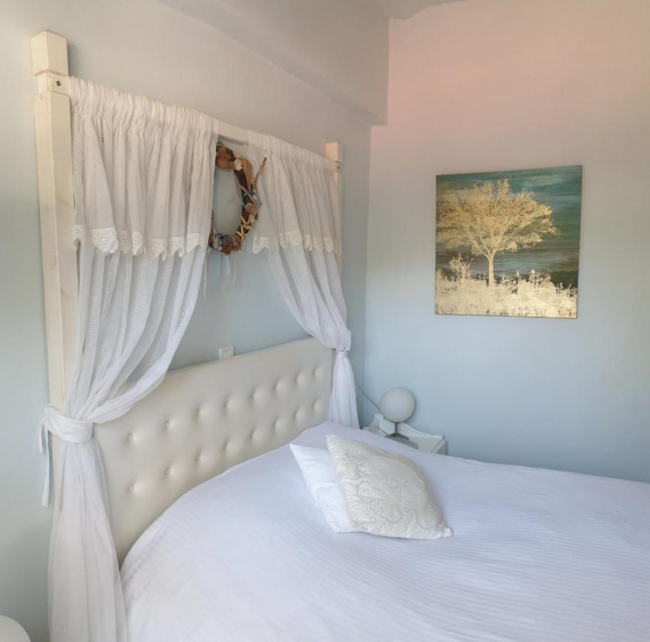 Masouriblu Boutique Hotel Oda fotoğraf